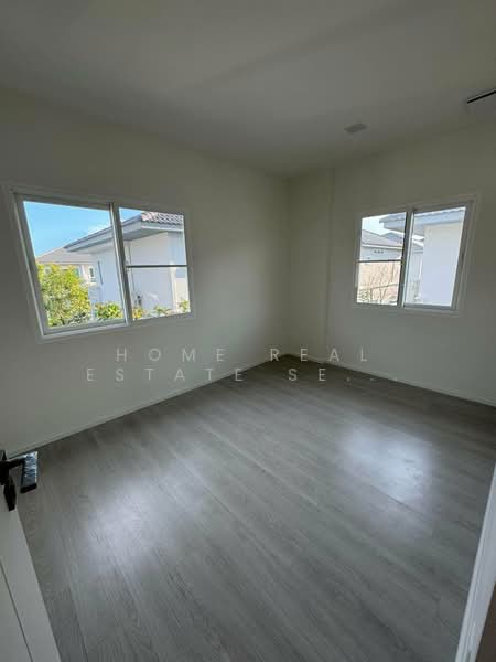 Mantana 2 Motorway - New Krungthepkreetha, Bangkok, Manthana 2 Motorway-New Krungthep Kreetha Intersection, Phatthanakan Road 4, Khlong Song Ton Nun, Lat Krabang, Bangkok, 3 Bedrooms, 151 sqm, Single Detached House For Sale, by HOME Real Estate Service, 500199804 - DDproperty.com