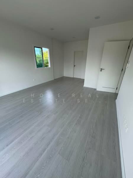 Mantana 2 Motorway - New Krungthepkreetha, Bangkok, Manthana 2 Motorway-New Krungthep Kreetha Intersection, Phatthanakan Road 4, Khlong Song Ton Nun, Lat Krabang, Bangkok, 3 Bedrooms, 151 sqm, Single Detached House For Sale, by HOME Real Estate Service, 500199804 - DDproperty.com