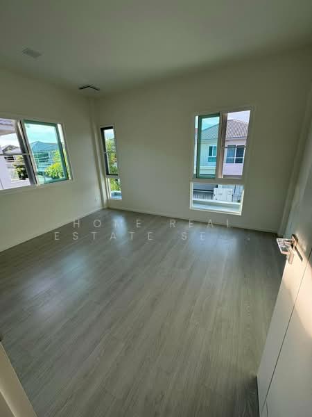 Mantana 2 Motorway - New Krungthepkreetha, Bangkok, Manthana 2 Motorway-New Krungthep Kreetha Intersection, Phatthanakan Road 4, Khlong Song Ton Nun, Lat Krabang, Bangkok, 3 Bedrooms, 151 sqm, Single Detached House For Sale, by HOME Real Estate Service, 500199804 - DDproperty.com