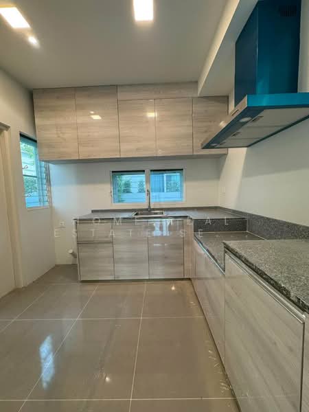 Mantana 2 Motorway - New Krungthepkreetha, Bangkok, Manthana 2 Motorway-New Krungthep Kreetha Intersection, Phatthanakan Road 4, Khlong Song Ton Nun, Lat Krabang, Bangkok, 3 Bedrooms, 151 sqm, Single Detached House For Sale, by HOME Real Estate Service, 500199804 - DDproperty.com