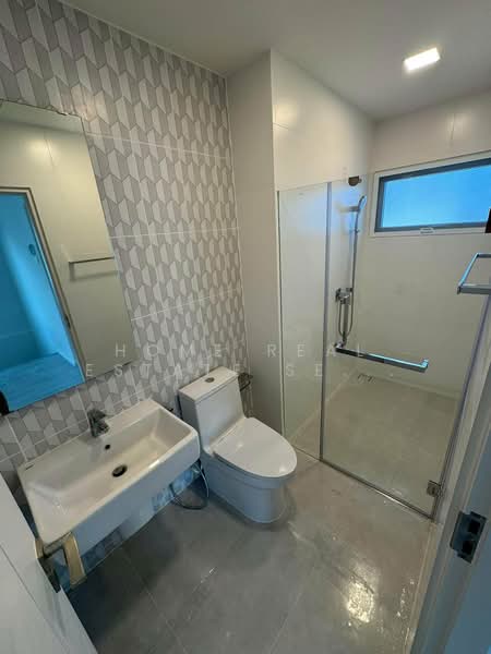 Mantana 2 Motorway - New Krungthepkreetha, Bangkok, Manthana 2 Motorway-New Krungthep Kreetha Intersection, Phatthanakan Road 4, Khlong Song Ton Nun, Lat Krabang, Bangkok, 3 Bedrooms, 151 sqm, Single Detached House For Sale, by HOME Real Estate Service, 500199804 - DDproperty.com