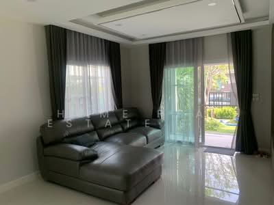 ขาย - มัณฑนา 2 มอเตอร์เวย์ - กรุงเทพกรีฑาตัดใหม่ : Mantana 2 Motorway - New Krungthepkreetha, กรุงเทพ