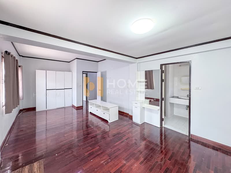 Detached House Ladplakao 10, Bangkok, Chorake Bua, Lat Phrao, Bangkok, 4 Bedrooms, 200 sqm, Single Detached House For Sale, by HOME Real Estate Service, 500199821 - DDproperty.com