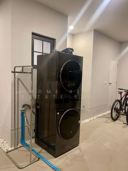 Centro Bangna, Samut Prakan, 111 Soi 3, Bang Kaeo, Bang Plee, Samut Prakan, 4 Bedrooms, 282 sqm, Single Detached House For Sale, by HOME Real Estate Service, 500199826 - DDproperty.com