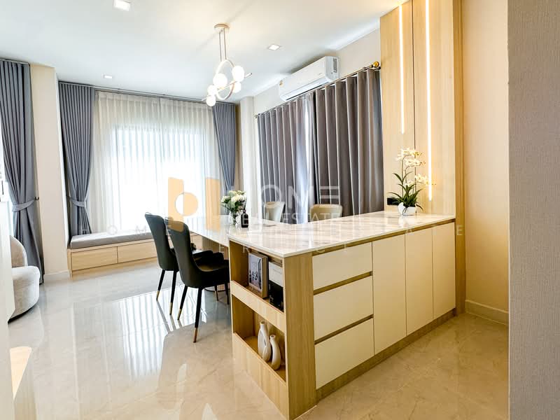 Bangkok Boulevard Bangna KM.5, Samut Prakan, Bang Na-Trat 37 Alley, Bang Kaeo, Bang Plee, Samut Prakan, 4 Bedrooms, 237 sqm, Single Detached House For Sale, by HOME Real Estate Service, 500199830 - DDproperty.com