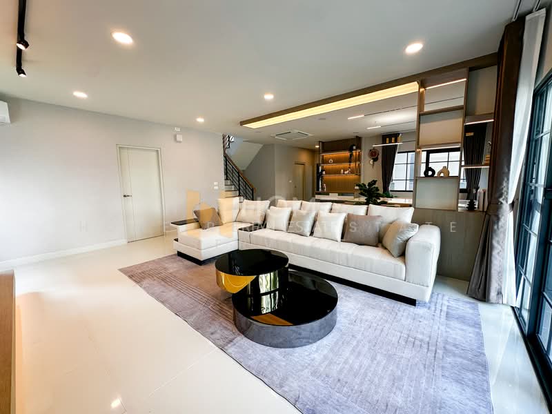 Centro Bangna, Samut Prakan, 111 Soi 3, Bang Kaeo, Bang Plee, Samut Prakan, 4 Bedrooms, 300 sqm, Single Detached House For Sale, by HOME Real Estate Service, 500199831 - DDproperty.com