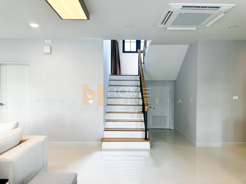 Centro Bangna, Samut Prakan, 111 Soi 3, Bang Kaeo, Bang Plee, Samut Prakan, 4 Bedrooms, 300 sqm, Single Detached House For Sale, by HOME Real Estate Service, 500199831 - DDproperty.com