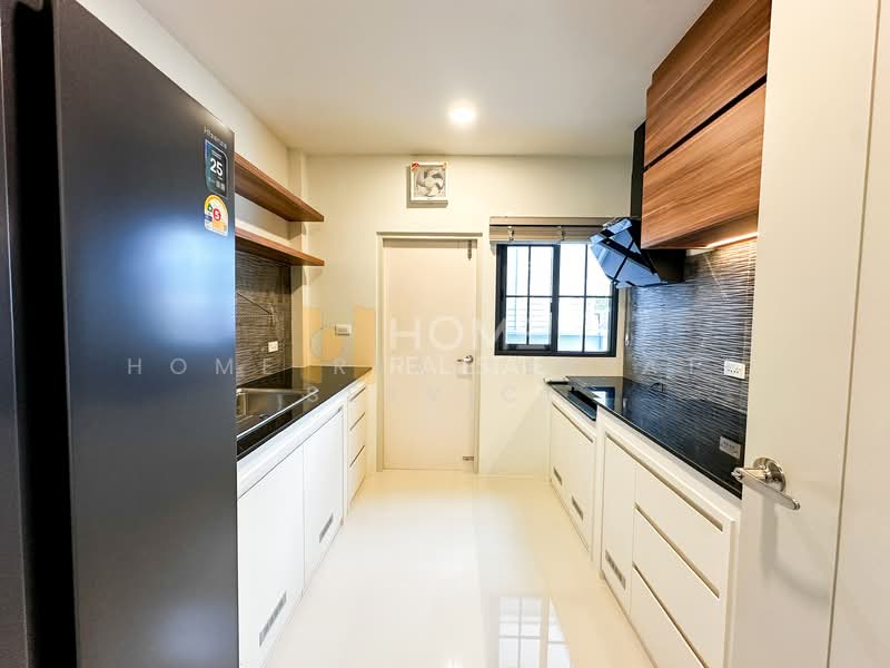 Centro Bangna : เซนโทร บางนา, สมุทรปราการ, 111 ซอย3, บางแก้ว, บางพลี, สมุทรปราการ, 300 ตร.ม., บ้านเดี่ยว ขาย, โดย HOME Real Estate Service, 500199831 - DDproperty.com