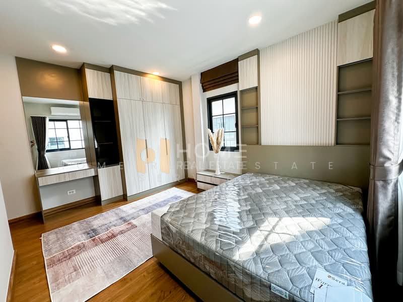 Centro Bangna, Samut Prakan, 111 Soi 3, Bang Kaeo, Bang Plee, Samut Prakan, 4 Bedrooms, 300 sqm, Single Detached House For Sale, by HOME Real Estate Service, 500199831 - DDproperty.com