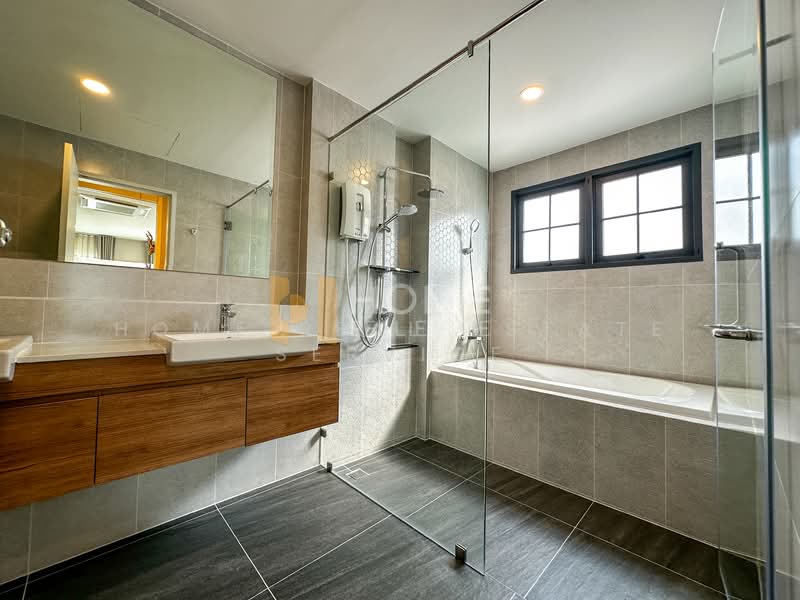 Centro Bangna, Samut Prakan, 111 Soi 3, Bang Kaeo, Bang Plee, Samut Prakan, 4 Bedrooms, 303 sqm, Single Detached House For Sale, by HOME Real Estate Service, 500199833 - DDproperty.com