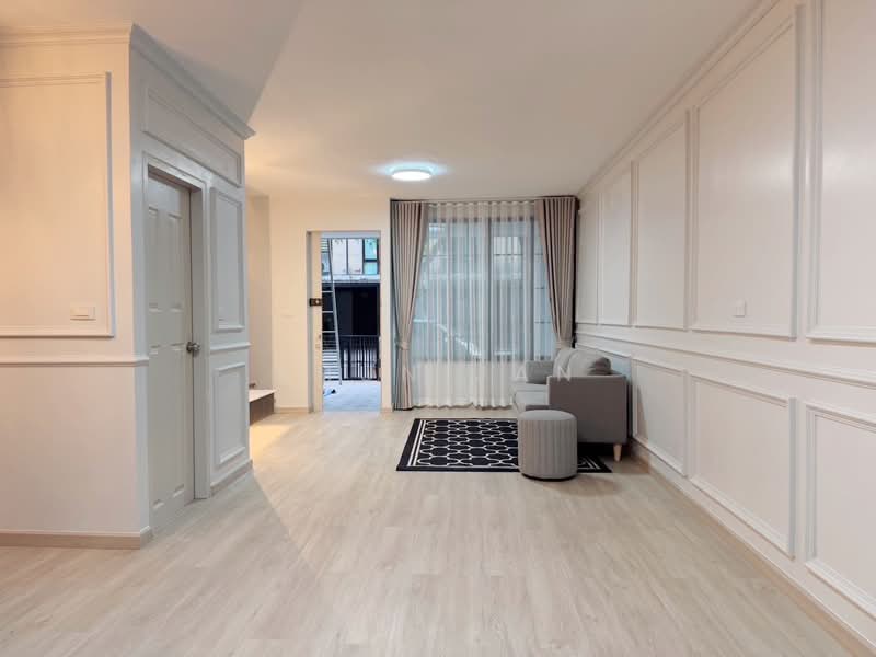 Areeya Tobe Kaset-Nawamintr, Bangkok, Lat Pla Khao Road, Chorake Bua, Lat Phrao, Bangkok, 3 Bedrooms, 180 sqm, Townhouse For Sale, by Khun Jan, 500199851 - DDproperty.com