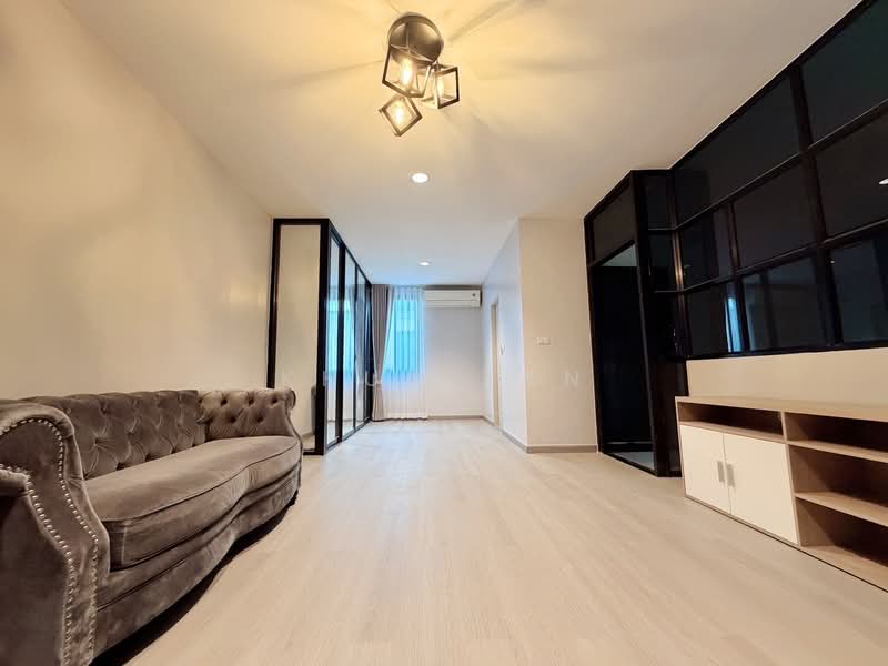 Areeya Tobe Kaset-Nawamintr, Bangkok, Lat Pla Khao Road, Chorake Bua, Lat Phrao, Bangkok, 3 Bedrooms, 180 sqm, Townhouse For Sale, by Khun Jan, 500199851 - DDproperty.com