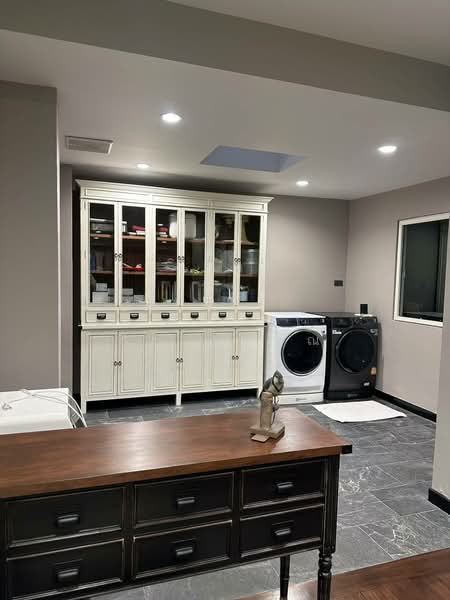 Baan Klang Krung Thonglor : บ้านกลางกรุงทองหล่อ, กรุงเทพ, 55 ซอยสุขุมวิท 55, คลองตันเหนือ, วัฒนา, กรุงเทพ, 370 ตร.ม., ทาวน์เฮ้าส์ ขาย, โดย ปราบ ถิรานุสรณ์, 500199852 - DDproperty.com