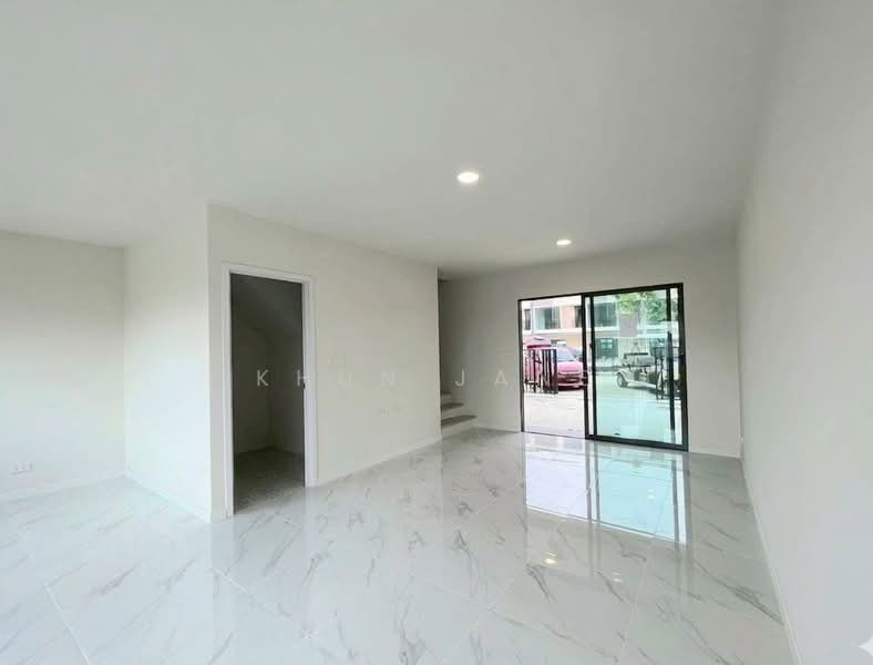 Altitude Kraf Bangna : อัลติจูด คราฟ บางนา, สมุทรปราการ, 159 หมู่ 12 ถนน เลียบคลองหลวงแพ่ง, บางแก้ว, บางพลี, สมุทรปราการ, 168 ตร.ม., ทาวน์เฮ้าส์ ให้เช่า, โดย Khun Jane, 500199898 - DDproperty.com