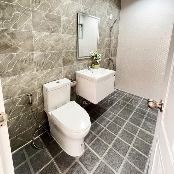 Jamjuree Park Ramintra 39, Bangkok, Sukhaphiban 5 Road, Tha Rang, Bang Khen, Bangkok, 2 Bedrooms, 103 sqm, Townhouse For Sale, by AJHOMECENTER-คุณเอ็กซ์, 500199916 - DDproperty.com