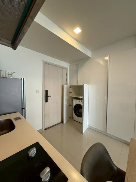 Maestro 03 Ratchada-Rama 9, Bangkok, Soi Ratchadaphisek 3 Ratchadaphisek Road, Din Daeng, Din Daeng, Bangkok, 1 Bedroom, 29 sqm, Condo For Rent, by Living Real Estates, 500199921 - DDproperty.com