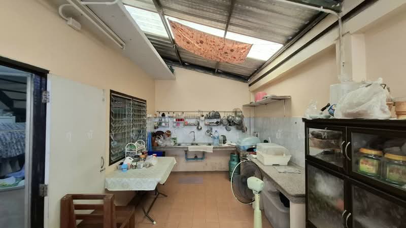 Baan Buathong 4, Nonthaburi, Ban Kluay-Sai Noi Road, Phimonrat, Bang Bua Thong, Nonthaburi, 6 Bedrooms, 350 sqm, Townhouse For Sale, by สุชัจจ์ แสงสายัณห์, 500199950 - DDproperty.com