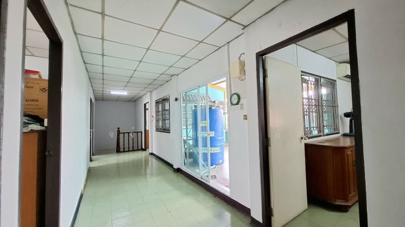 Baan Buathong 4, Nonthaburi, Ban Kluay-Sai Noi Road, Phimonrat, Bang Bua Thong, Nonthaburi, 6 Bedrooms, 350 sqm, Townhouse For Sale, by สุชัจจ์ แสงสายัณห์, 500199950 - DDproperty.com