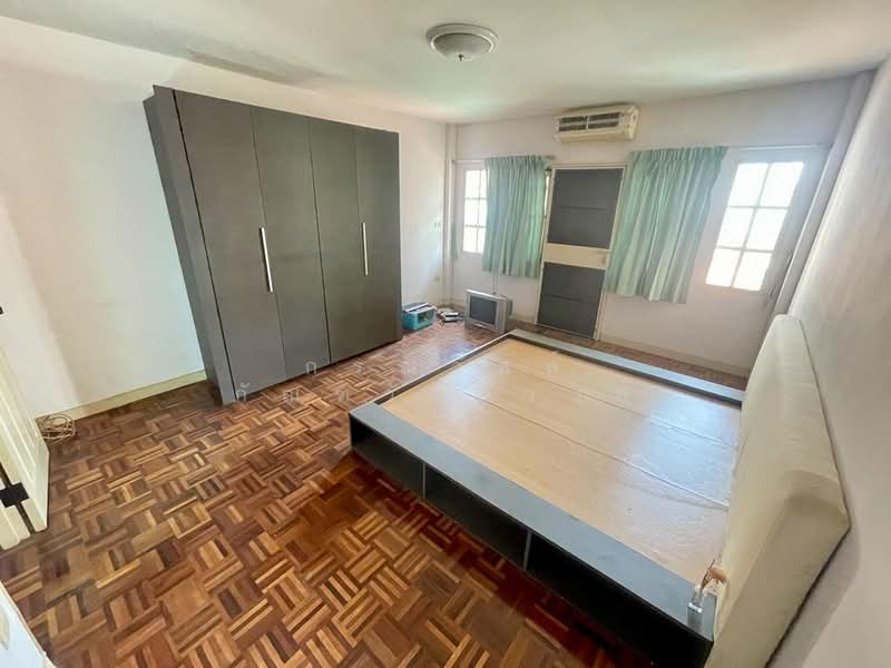 ขาย ทาวน์เฮ้าส์ หมู่บ้านศุภาวัฒน์ บ้านกลาง ปทุมธานี, Pathum Thani, Ban Klang, Muang Pathum Thani, Pathum Thani, 3 Bedrooms, 90 sqm, Townhouse For Sale, by กรณวัสส์ กัณฑวัสส์วงส์, 500199960 - DDproperty.com