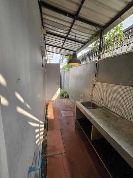 Natura Trend Rattanathibet-Ratchapruek, Nonthaburi, 11 Soi Bang Len 21, Bang Len, Bang Yai, Nonthaburi, 3 Bedrooms, 140 sqm, Townhouse For Rent, by Boontha Phung, 500199979 - DDproperty.com
