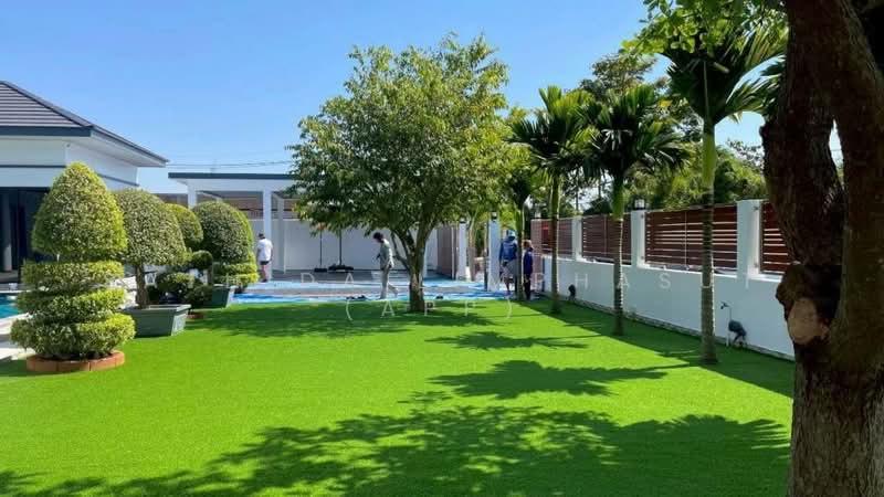 EI Grande, Chon Buri (Pattaya), Nong Pru, Bang Lamung (Pattaya), Chon Buri (Pattaya), 4 Bedrooms, 600 sqm, Single Detached House For Sale, by Sathida Limphasut (App), 500199982 - DDproperty.com