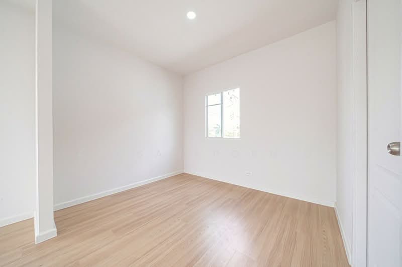 Passorn Prestige Onnut, Bangkok, Chaloem Phrakiat Rama 9 Road, Prawet, Prawet, Bangkok, 3 Bedrooms, 194 sqm, Single Detached House For Sale, by Angsanaporn D, 500199986 - DDproperty.com