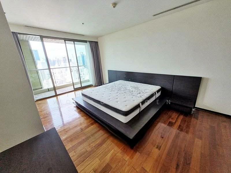 The Lakes, Bangkok, 123 Ratchadaphisek Road, Khlong Toei, Khlong Toei, Bangkok, 3 Bedrooms, 210 sqm, Condo For Rent, by Thanaporn Wongcharoen, 500200002 - DDproperty.com