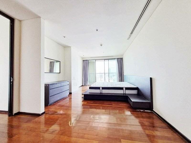 The Lakes, Bangkok, 123 Ratchadaphisek Road, Khlong Toei, Khlong Toei, Bangkok, 3 Bedrooms, 210 sqm, Condo For Rent, by Thanaporn Wongcharoen, 500200002 - DDproperty.com