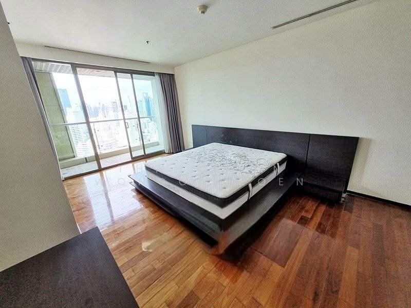 The Lakes, Bangkok, 123 Ratchadaphisek Road, Khlong Toei, Khlong Toei, Bangkok, 3 Bedrooms, 210 sqm, Condo For Rent, by Thanaporn Wongcharoen, 500200002 - DDproperty.com