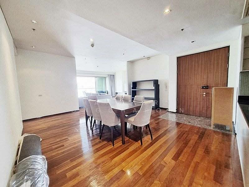 The Lakes, Bangkok, 123 Ratchadaphisek Road, Khlong Toei, Khlong Toei, Bangkok, 3 Bedrooms, 210 sqm, Condo For Rent, by Thanaporn Wongcharoen, 500200002 - DDproperty.com