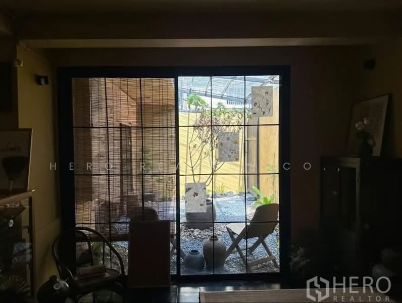 For rent Retail Space 50 sqm in Khlong Toei BTS Asok Bangkok HRE00429, Bangkok, Khong Tan, Khlong Toei, Bangkok, , 50 sqm, Retail Space For Rent, by Hero Realtor Co., Ltd., 500200018 - DDproperty.com