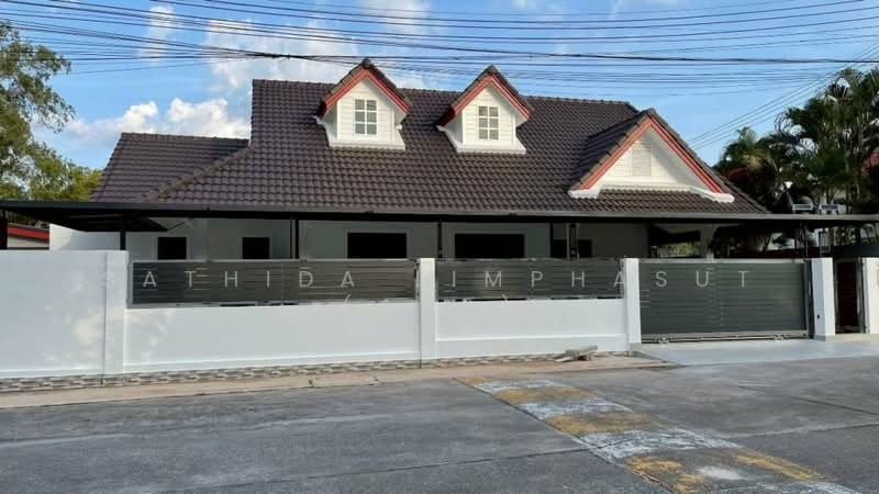Plenary Park Pattaya, Chon Buri (Pattaya), Nong Pru, Bang Lamung (Pattaya), Chon Buri (Pattaya), 3 Bedrooms, 220 sqm, Single Detached House For Sale, by Sathida Limphasut (App), 500200019 - DDproperty.com