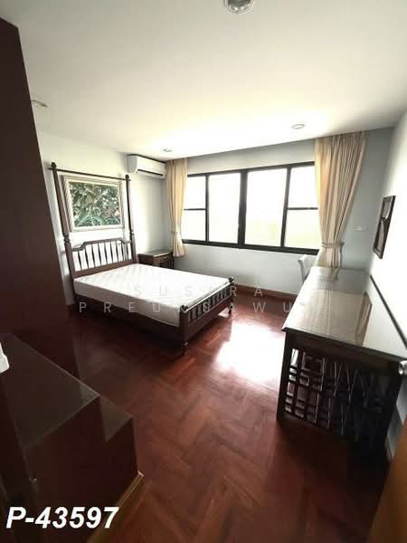 Supreme Ville Condominium, Bangkok, Yenakat, Thung Maha Mek, Sathon, Bangkok, 2 Bedrooms, 118 sqm, Condo For Rent, by Susira Prueksawun, 500200025 - DDproperty.com