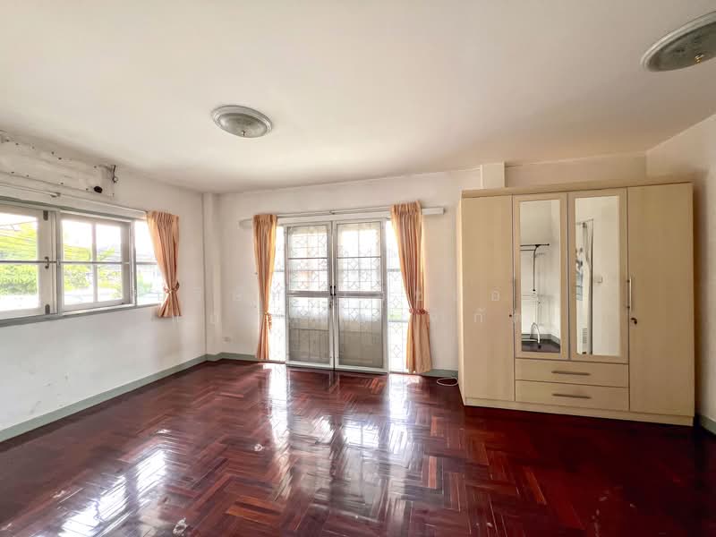 Kluai Mai Village Soi Ekachai 119, Bangkok, เอกชัย, Bang Bon, Bang Bon, Bangkok, 3 Bedrooms, 200 sqm, Single Detached House For Sale, by บริษัท เอชแอล แอสเซท จำกัด, 500200048 - DDproperty.com