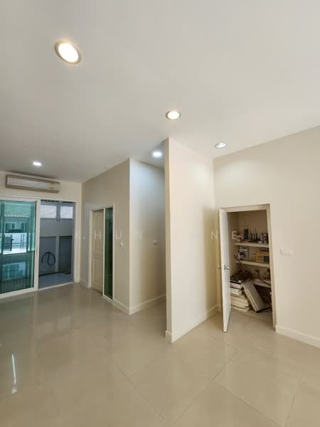 ให้เช่า - Baan Klang Muang S-Sense Rama 9-Ladprao : บ้านกลางเมือง เอสเซ้นส์ พระราม 9-ลาดพร้าว, กรุงเทพ