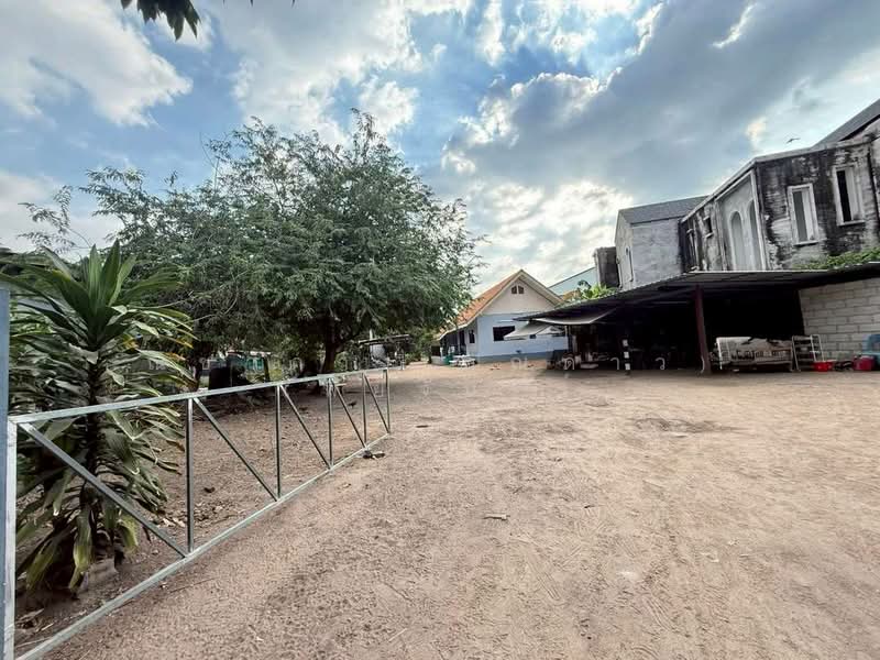 พัทยา - ห้วยใหญ่ - บ้านอำเภอ ตำบลห้วยใหญ่ อำเภอบางละมุง จังหวัดชลบุรี, Chon Buri (Pattaya), Huai Yai, Bang Lamung (Pattaya), Chon Buri (Pattaya), 2 Bedrooms, 200 sqm, Single Detached House For Sale, by Nichapa Phiachan, 500200077 - DDproperty.com