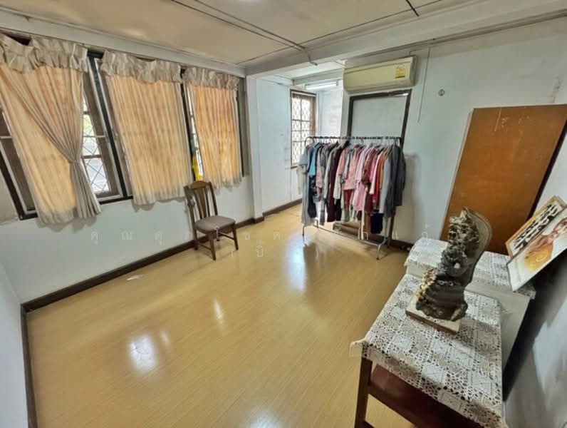 ที่ดินพร้อมบ้านเดี่ยว โชคชัย 4 ซอย 25 ถ.โชคชัย4 ซ.โชคชัย 4 ซอย25 แขวงลาดพร้าว เขตลาดพร้าว, Bangkok, โชคชัย4, Lat Phrao, Lat Phrao, Bangkok, 4 Bedrooms, 220 sqm, Single Detached House For Sale, by คุณศุภโชค ฟักแก้ว (บิ๊ก), 500200097 - DDproperty.com