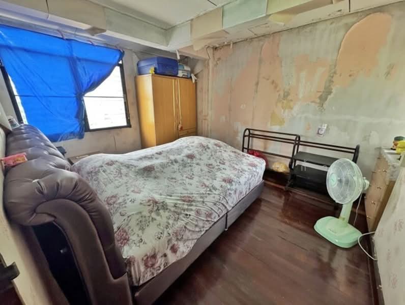 ที่ดินพร้อมบ้านเดี่ยว โชคชัย 4 ซอย 25 ถ.โชคชัย4 ซ.โชคชัย 4 ซอย25 แขวงลาดพร้าว เขตลาดพร้าว, Bangkok, โชคชัย4, Lat Phrao, Lat Phrao, Bangkok, 4 Bedrooms, 220 sqm, Single Detached House For Sale, by คุณศุภโชค ฟักแก้ว (บิ๊ก), 500200097 - DDproperty.com