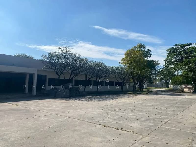 Warehouse with office space for rent on Sukhumvit Road, near Amata Industrial Estate. Suitable for p, Chon Buri (Pattaya), Don Hualo, Muang Chon Buri, Chon Buri (Pattaya), , 5,800 sqm, Warehouse/Factory For Rent, by Tida phanthonglarptawee, 500200116 - DDproperty.com