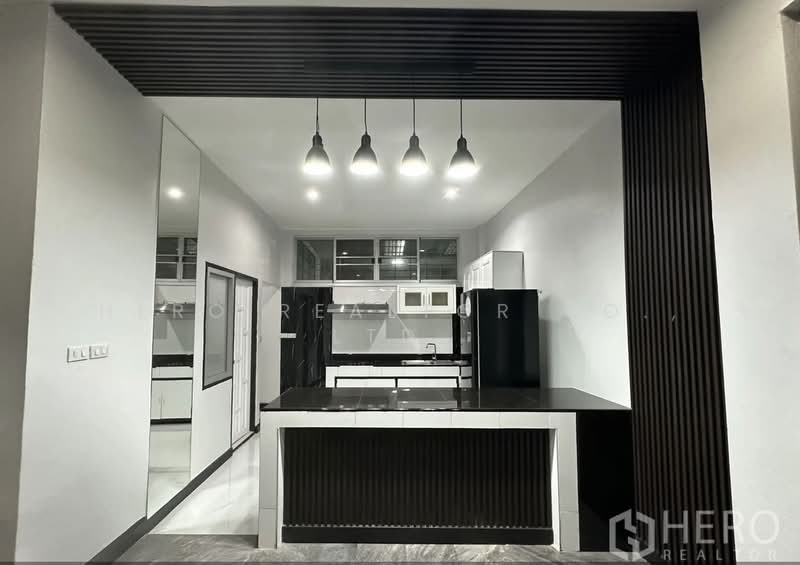 For Rent Home Office 200 sqm in Khlong Toei BTS Thonglor Bangkok HRE00431, Bangkok, Phra Kanong, Khlong Toei, Bangkok, , 200 sqm, Office Space For Rent, by Hero Realtor Co., Ltd., 500200124 - DDproperty.com