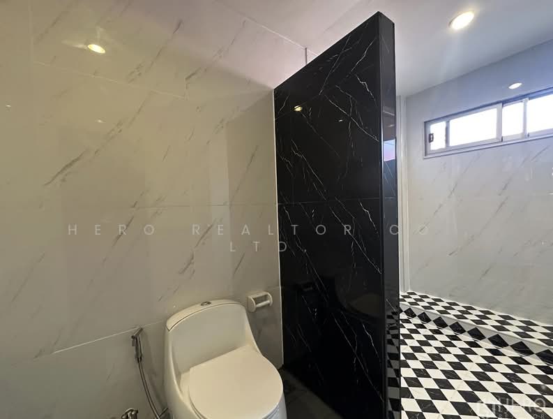 For Rent Home Office 200 sqm in Khlong Toei BTS Thonglor Bangkok HRE00431, กรุงเทพ, พระโขนง, คลองเตย, กรุงเทพ, 200 ตร.ม., สำนักงาน ให้เช่า, โดย Hero Realtor Co., Ltd., 500200124 - DDproperty.com