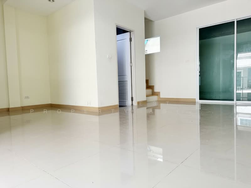 บ้านดี เดอะมอนเทอเรย์ ศรีราชา - อัสสัมชัญ, Chon Buri (Pattaya), Surasak, Si Racha, Chon Buri (Pattaya), 3 Bedrooms, 100 sqm, Townhouse For Sale, by The Best Property Agent นก, 500200127 - DDproperty.com