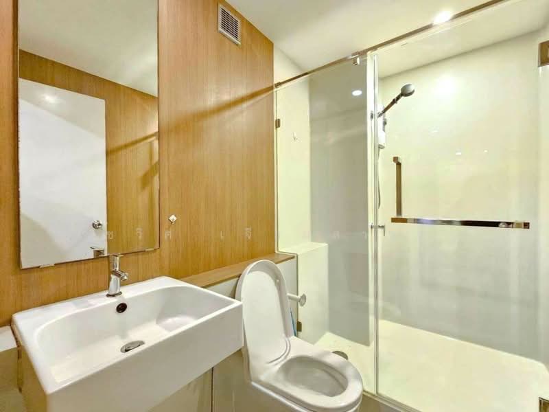 Blossom Condo @ Sathorn-Charoenrat, Bangkok, Charoen Rat Road, Thung Wat Don, Sathon, Bangkok, 1 Bedroom, 30 sqm, Condo For Rent, by Chawich Jeamsakon, 500200128 - DDproperty.com