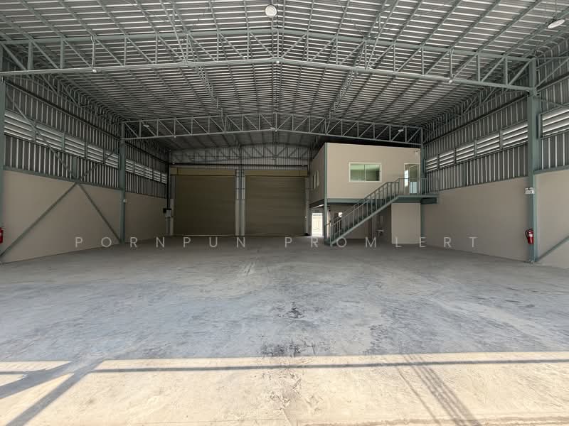 โกดังใหม่ให้เช่า – ทำเลศักยภาพ สี่แยกพนัสนิคม จ.ชลบุรี, ชลบุรี, พนัสนิคม, พนัสนิคม, ชลบุรี, 515 ตร.ม., โกดัง-โรงงาน ให้เช่า, โดย Pornpun Promlert, 500200133 - DDproperty.com