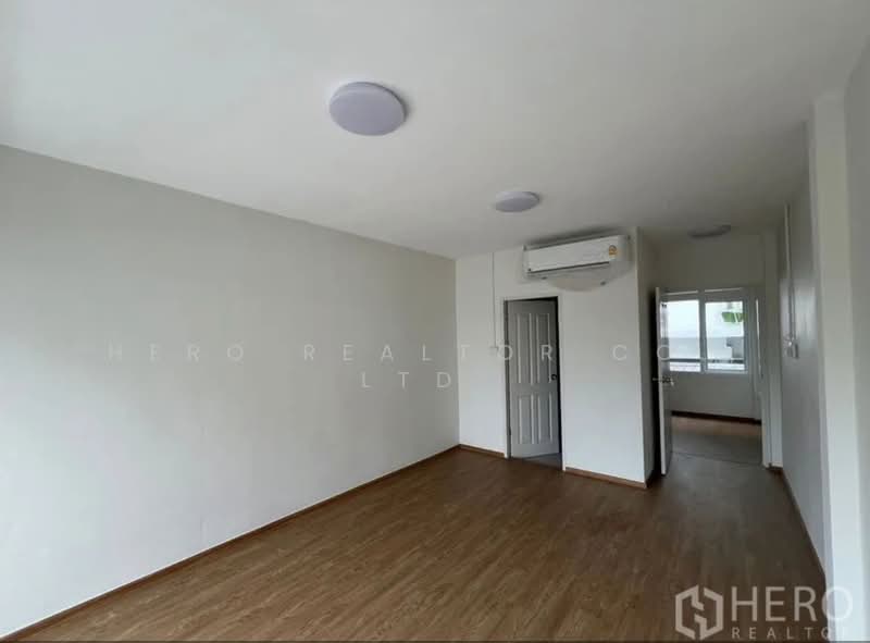 For rent Home Office 300 sqm in Huai Khwang Bangkok BRE21246, กรุงเทพ, ห้วยขวาง, ห้วยขวาง, กรุงเทพ, 300 ตร.ม., ทาวน์เฮ้าส์ ให้เช่า, โดย Hero Realtor Co., Ltd., 500200184 - DDproperty.com