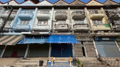 ขาย - อาคารพาณิชย์ 3.5 ชั้น เสรีไทย 32, กรุงเทพ