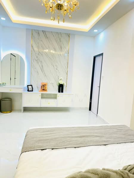 หมู่บ้านรัตนากรวิลเลจ 18 ที่ตั้ง : พัทยาเหนือ, ชลบุรี, หนองปรือ, บางละมุง, ชลบุรี, 135 ตร.ม., วิลล่า ขาย, โดย Regina Nuengjamnong, 500200195 - DDproperty.com