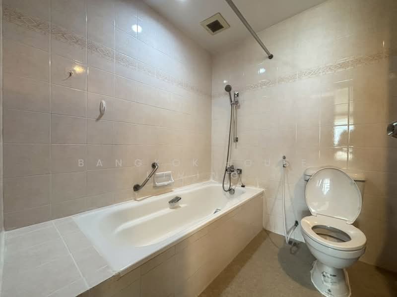 Baan Adisara, Bangkok, Sukhumvit Road, Khlong Tan Nua, Watthana, Bangkok, 3 Bedrooms, 175 sqm, Condo For Rent, by Bangkok House Living, 500200206 - DDproperty.com