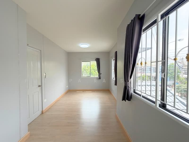 Baan Pruksa 54 Ring Road-Khlong Thanon, Nonthaburi, Baan Pruksa Road 54, Bang Muang, Bang Yai, Nonthaburi, 3 Bedrooms, 110 sqm, Townhouse For Sale, by Punpapa Rassamee, 500200211 - DDproperty.com