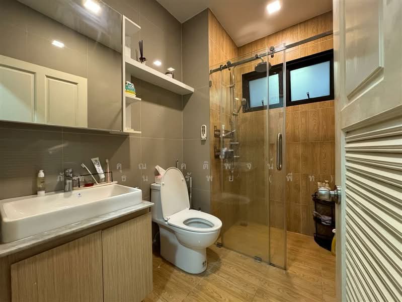 บ้านเดี่ยว 2 ชั้น 51 ตร.ว. บ้านเดี่ยว ซอยรังสิต-นครนายก16, ปทุมธานี, ประชาธิปัตย์, ธัญบุรี, ปทุมธานี, 210 ตร.ม., บ้านเดี่ยว ขาย, โดย คุณ คติพจน์ ภัทรธนทรัพย์ (พีท), 500200225 - DDproperty.com